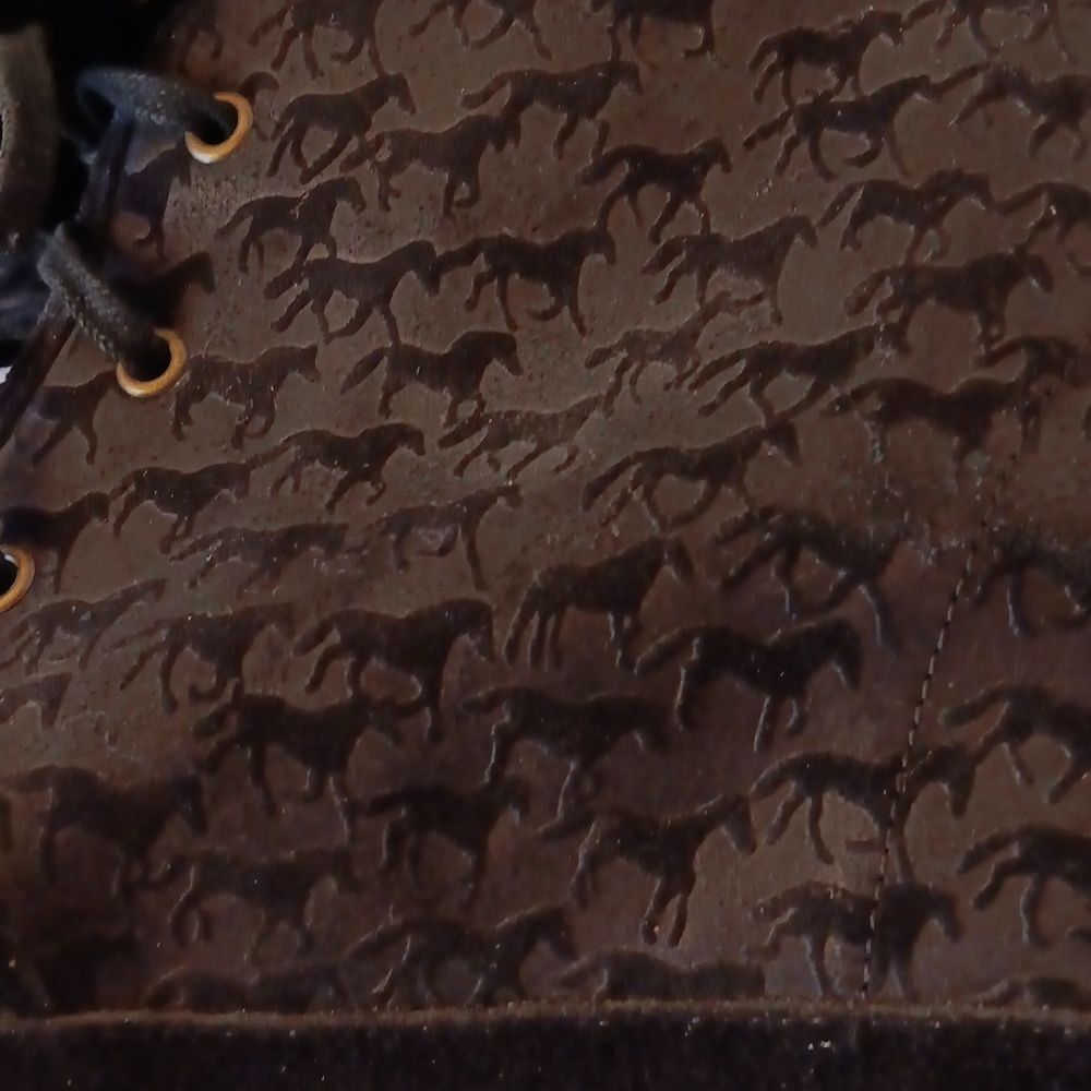 80 % 20  Anthropologie Hidden Wedge Embossed Booties - Picture 5 of 13